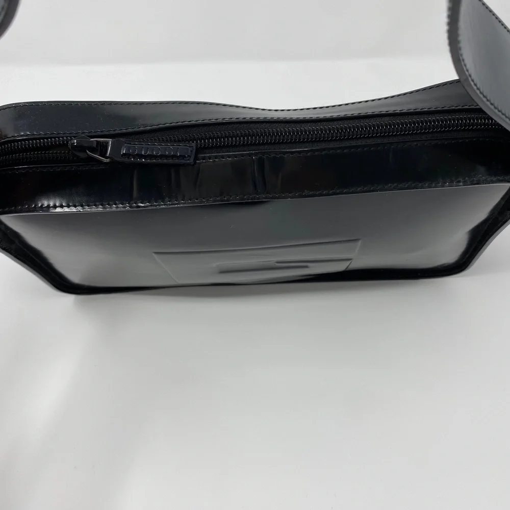 GUCCI Leather Embossed Logo Shoulder Bag